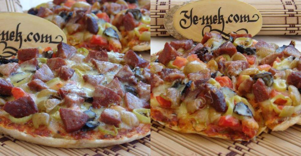 Bazlamadan Pizza Tarifi, Nasıl Yapılır? (Resimli) Yemek Tarifleri