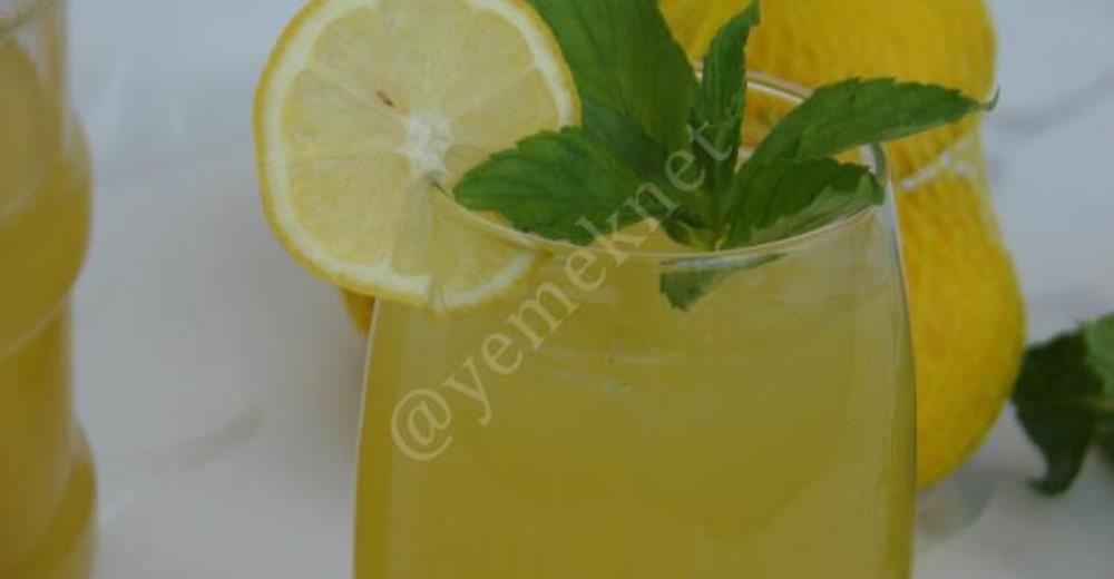 Homemade Mint Lemonade Recipe