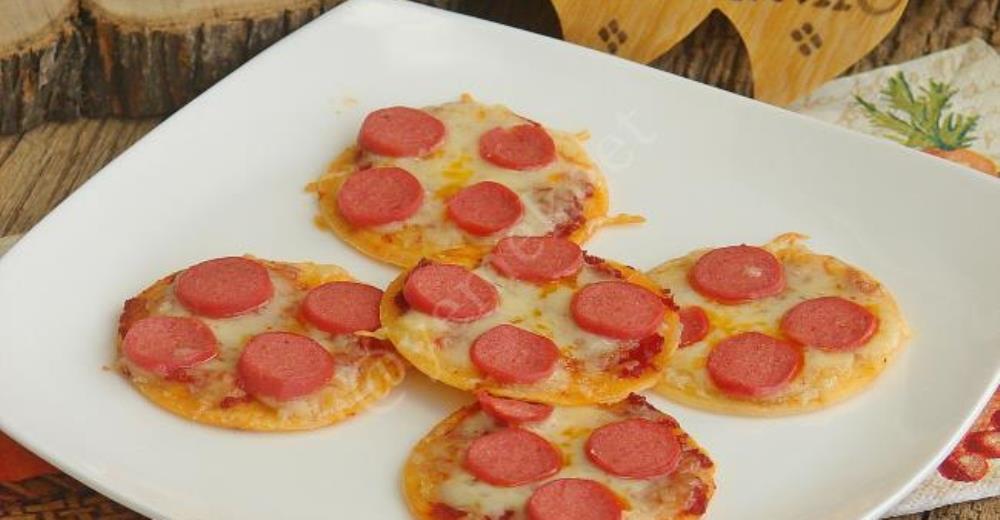 Mini Tortilla Pizzas Recipe