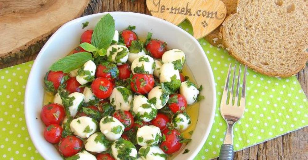 Mozzarella Tomato Salad Recipe