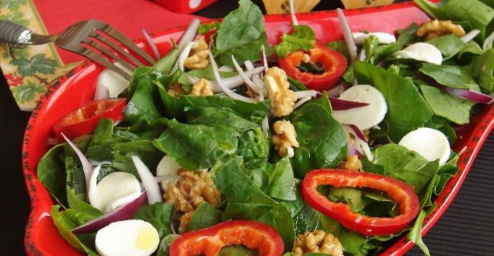 Spinach Salad With Walnuts Recipe