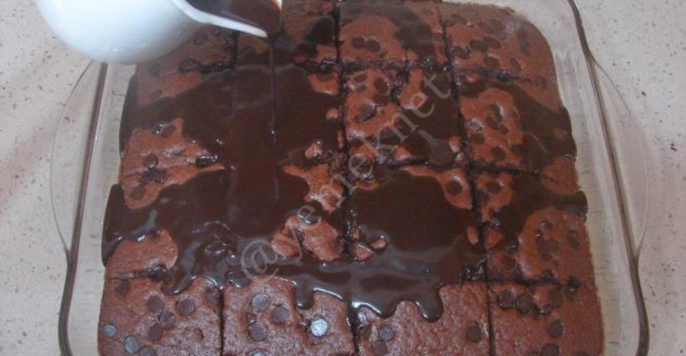 Çikolatalı Islak Kek