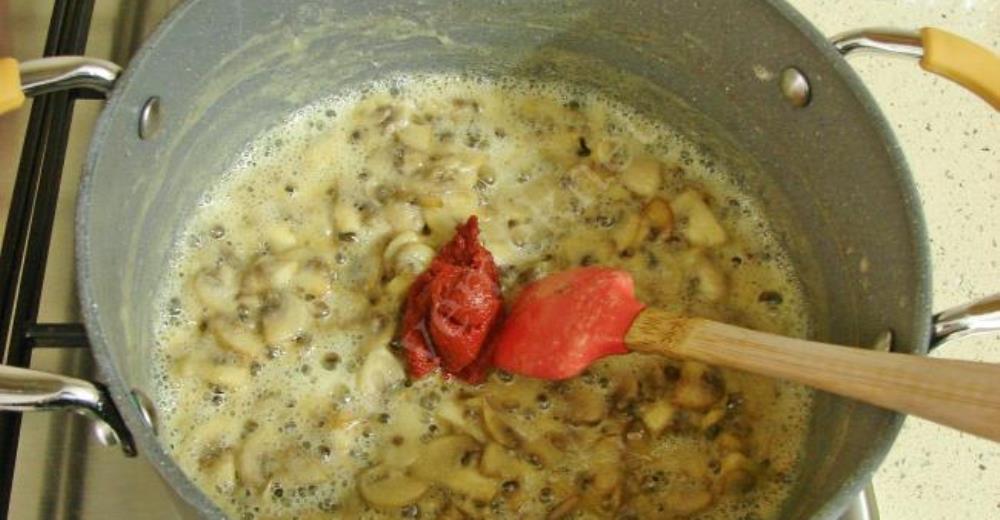 Mantarlı Domates Çorbası