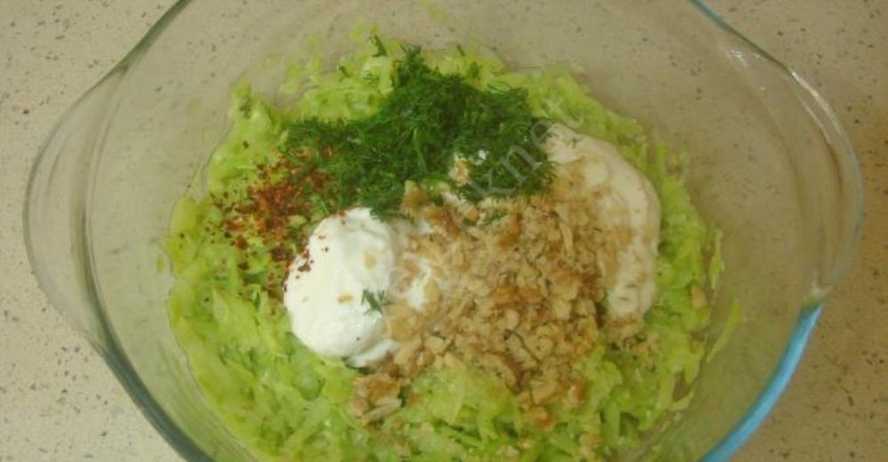 Mayonezli Kabak Salatası