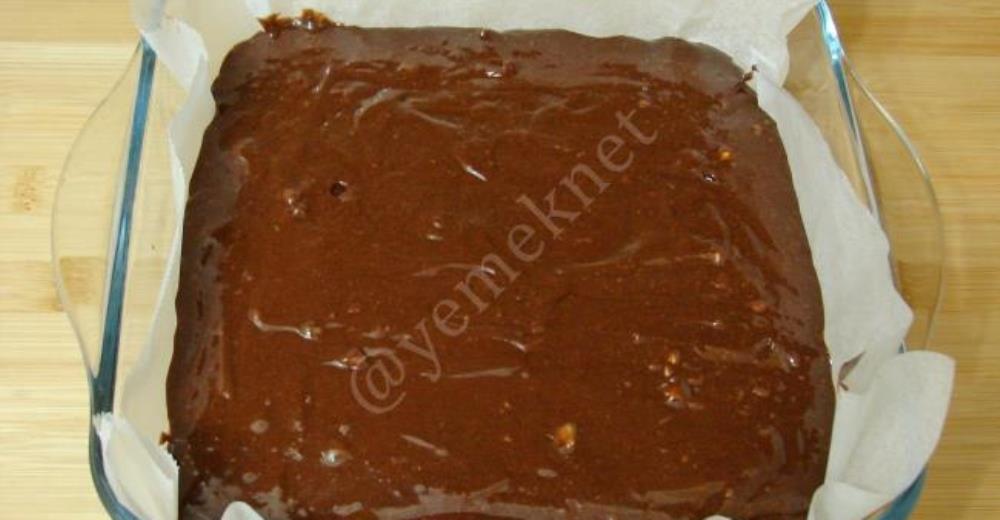 Vişneli Çikolatalı Brownie